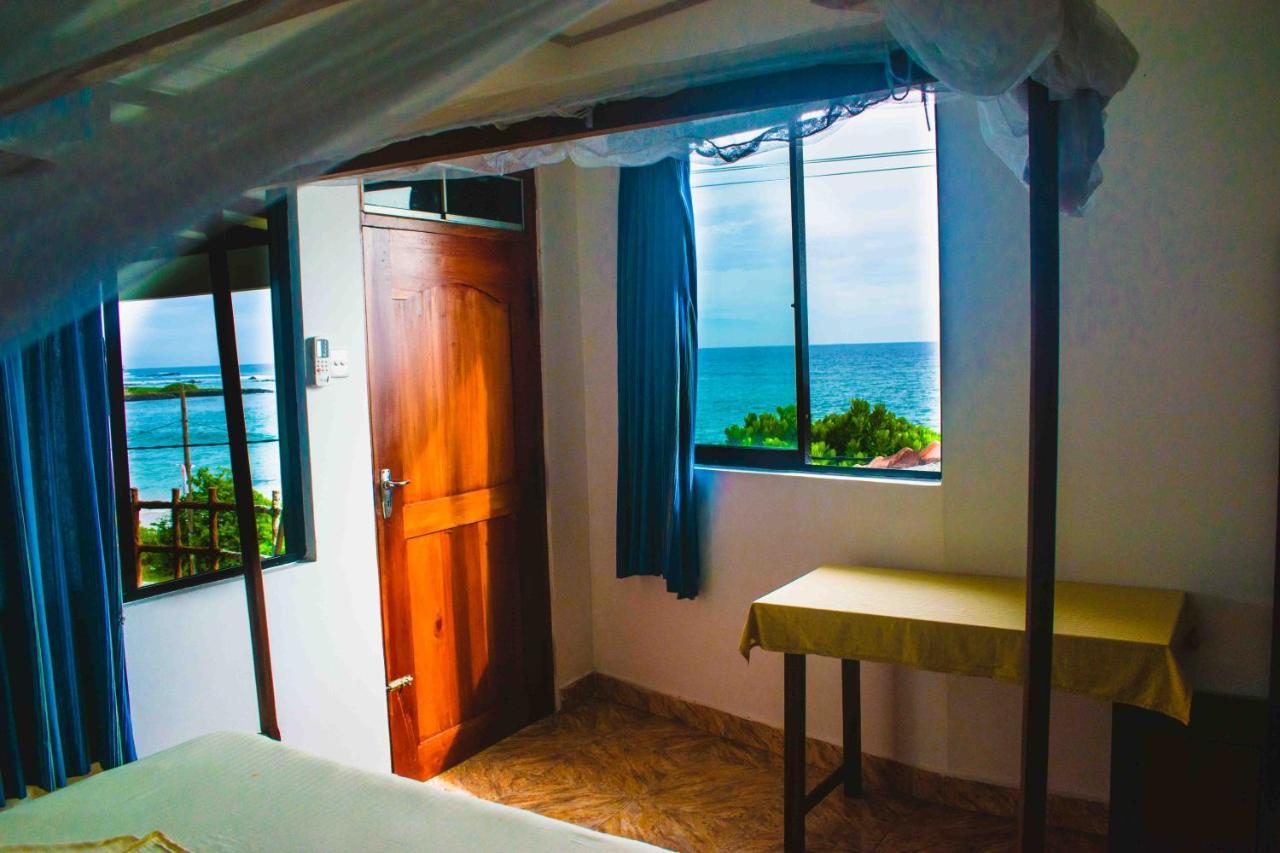 Surfers Paradise Weligama Exterior photo