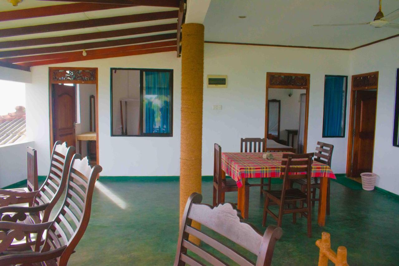 Surfers Paradise Weligama Exterior photo